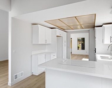 31318 Club Vista Ln - Photo Thumbnail 7