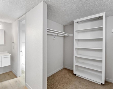 31318 Club Vista Ln - Photo Thumbnail 23
