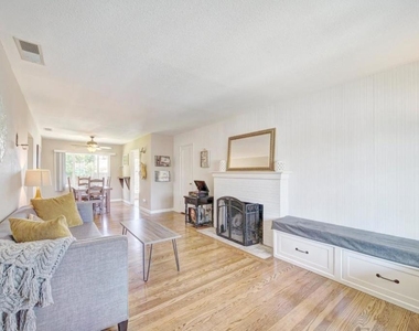 1024 Locust Street - Photo Thumbnail 1