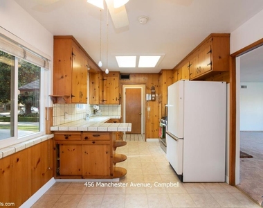 456 Manchester Avenue - Photo Thumbnail 4