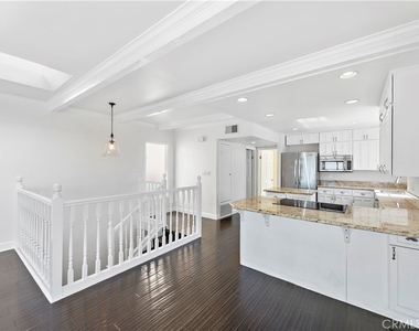 882 Acapulco Street - Photo Thumbnail 15