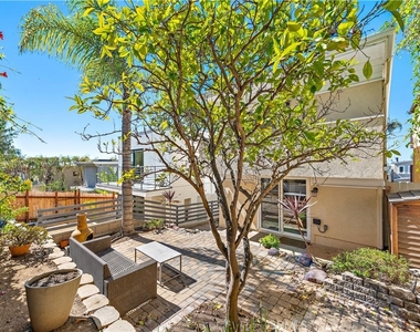 882 Acapulco Street - Photo Thumbnail 18