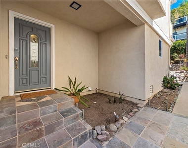 882 Acapulco Street - Photo Thumbnail 35