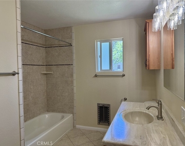 6074 Palm Avenue - Photo Thumbnail 8