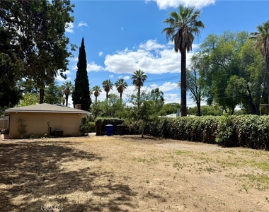 6074 Palm Avenue - Photo Thumbnail 14