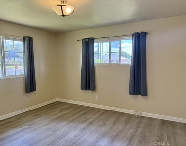 6074 Palm Avenue - Photo Thumbnail 11