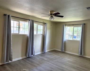 6074 Palm Avenue - Photo Thumbnail 10