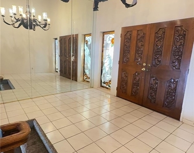 22244 San Joaquin Drive W - Photo Thumbnail 13
