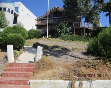 22244 San Joaquin Drive W - Photo Thumbnail 10
