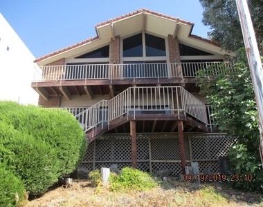 22244 San Joaquin Drive W - Photo Thumbnail 9