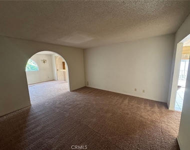 22244 San Joaquin Drive W - Photo Thumbnail 14