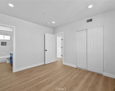 3223 Lanfranco Street - Photo Thumbnail 20