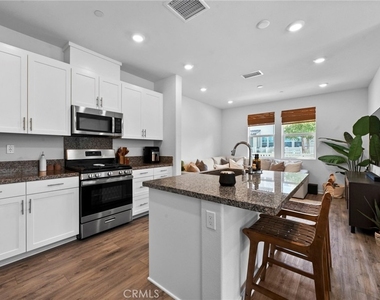 3959 Lavine - Photo Thumbnail 11
