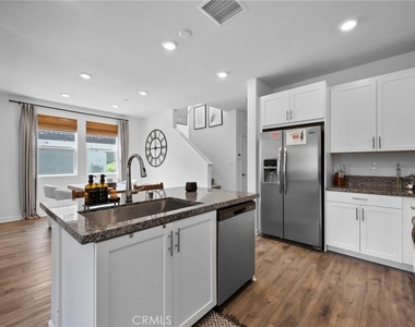 3959 Lavine - Photo Thumbnail 21