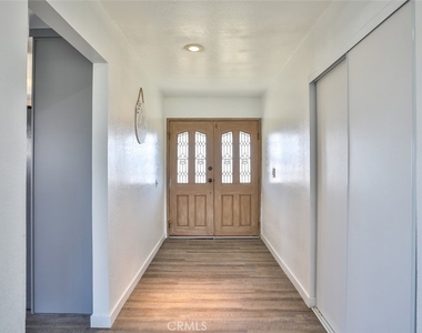 7033 W Avenue A2 - Photo Thumbnail 6