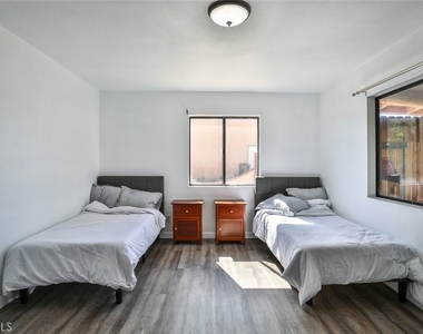 7033 W Avenue A2 - Photo Thumbnail 27