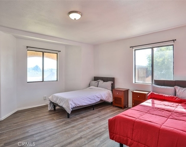 7033 W Avenue A2 - Photo Thumbnail 31
