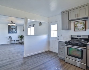7033 W Avenue A2 - Photo Thumbnail 17