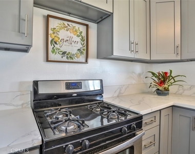 7033 W Avenue A2 - Photo Thumbnail 14