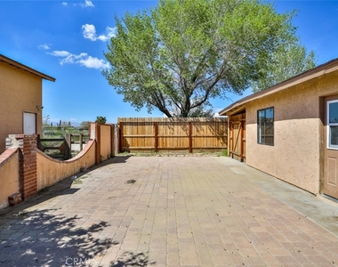 7033 W Avenue A2 - Photo Thumbnail 36