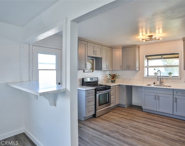 7033 W Avenue A2 - Photo Thumbnail 11