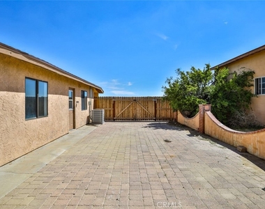 7033 W Avenue A2 - Photo Thumbnail 37