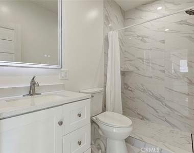 10920 Nassau Ave. - Photo Thumbnail 5