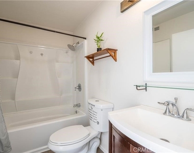 12750 Centralia #43 - Photo Thumbnail 7