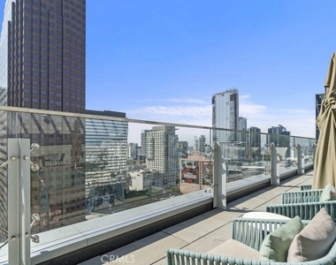 877 Francisco - Photo Thumbnail 18