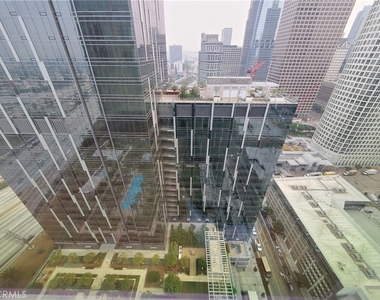 877 Francisco - Photo Thumbnail 9