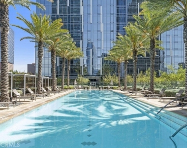 877 Francisco - Photo Thumbnail 14