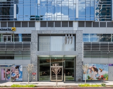 877 Francisco Street - Photo Thumbnail 9