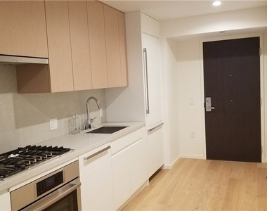 877 Francisco Street - Photo Thumbnail 1