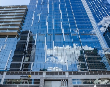 877 Francisco Street - Photo Thumbnail 11