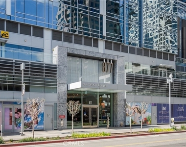 877 Francisco Street - Photo Thumbnail 10