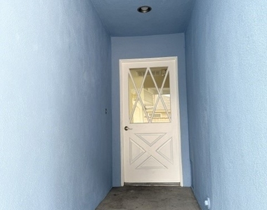 4486 Santee Place - Photo Thumbnail 2