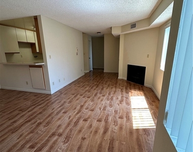 420 Milford Street - Photo Thumbnail 12