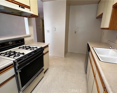 410 Milford Street - Photo Thumbnail 9