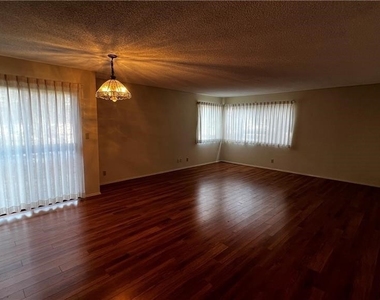 410 Milford Street - Photo Thumbnail 3