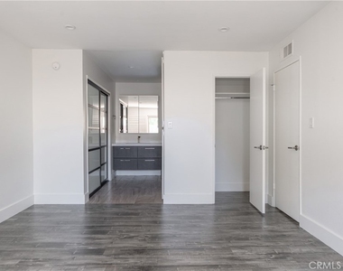 5438 Mcculloch - Photo Thumbnail 11