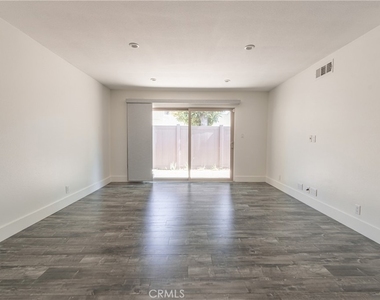 5438 Mcculloch - Photo Thumbnail 6