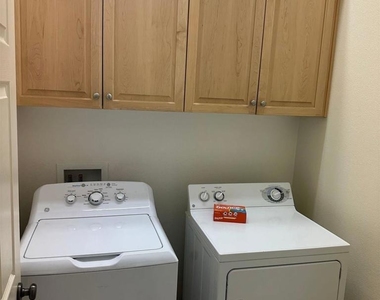 5616 Plumbridge Way - Photo Thumbnail 4