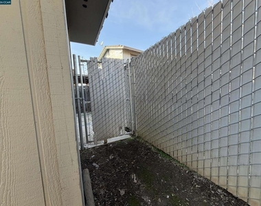 1648 W North Bear Creek Dr - Photo Thumbnail 25