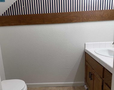 1648 W North Bear Creek Dr - Photo Thumbnail 6