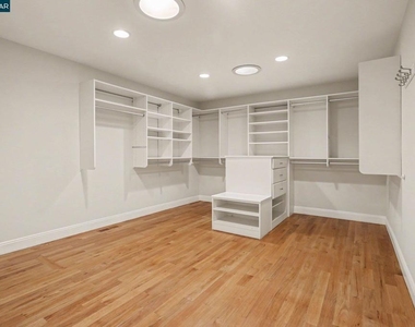4 Dale Court - Photo Thumbnail 14