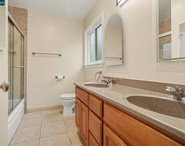 4 Dale Court - Photo Thumbnail 10