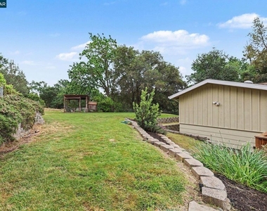 4 Dale Court - Photo Thumbnail 27