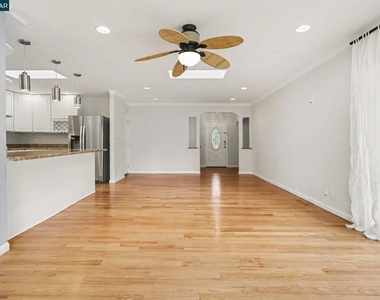 4 Dale Court - Photo Thumbnail 5