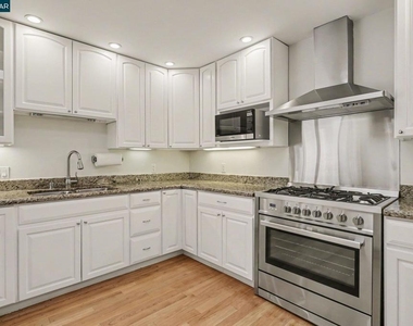 4 Dale Court - Photo Thumbnail 7