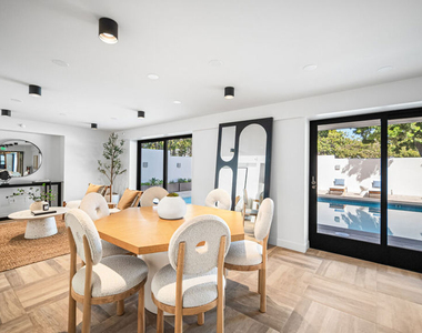 153 San Vicente Boulevard - Photo Thumbnail 27